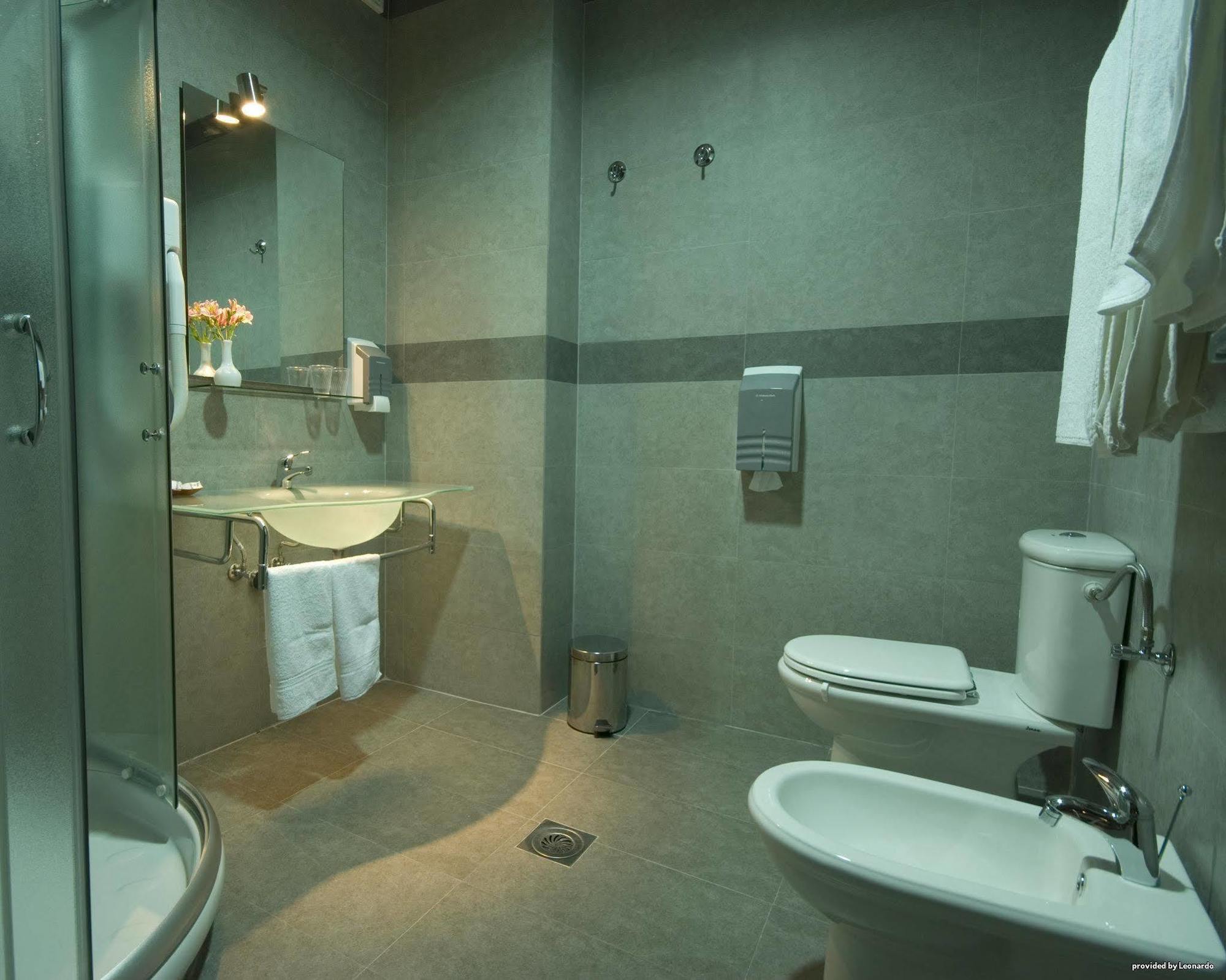Hotel Forum Garni Subotica Bilik gambar